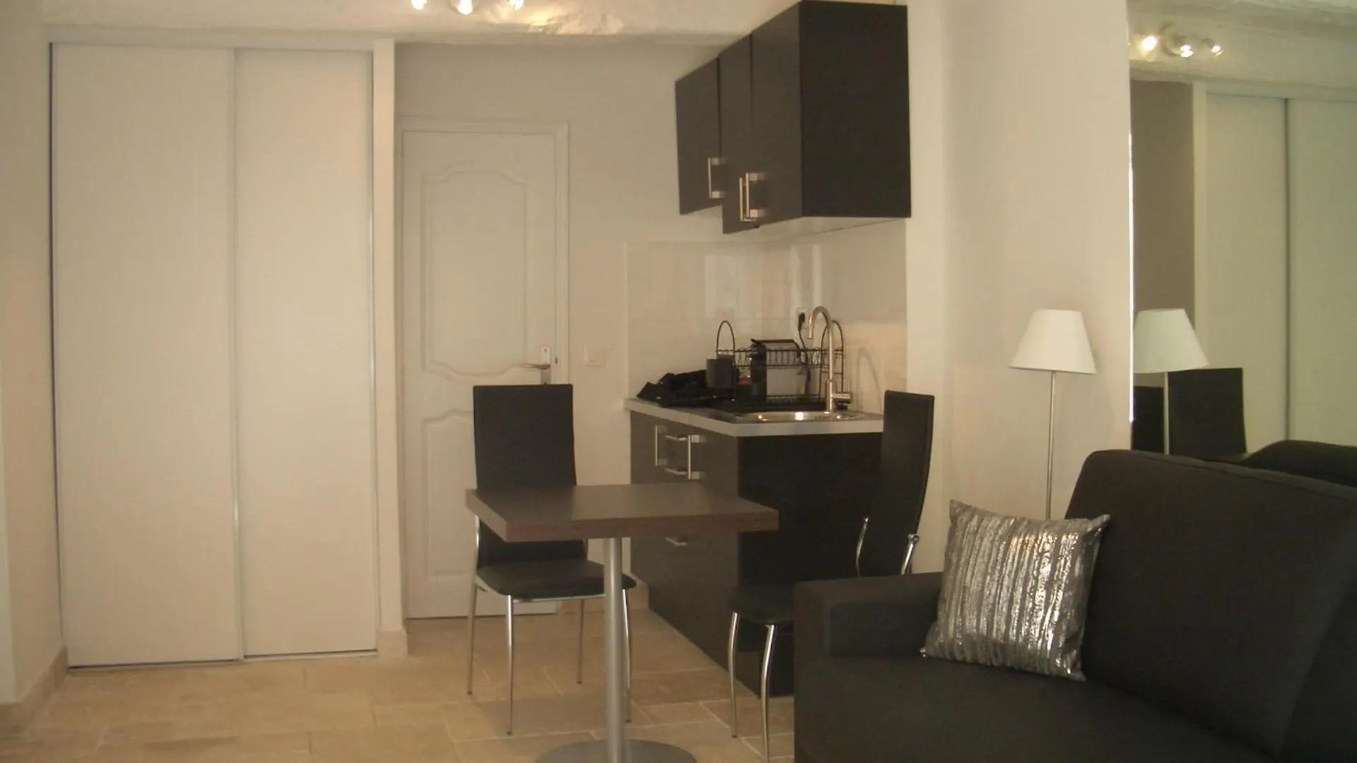 Apartment Appartement 3 Studios Centre Ville Saint Tropez Avec Parking