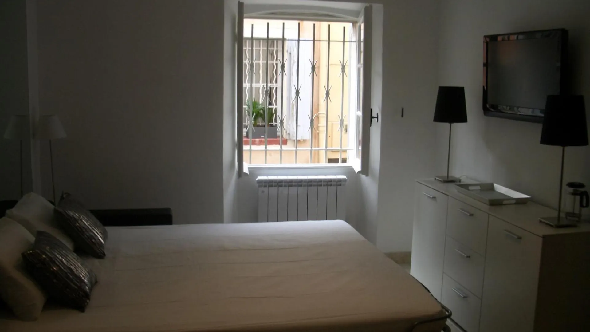 Appartement 3 Studios Centre Ville Saint Tropez Avec Parking France