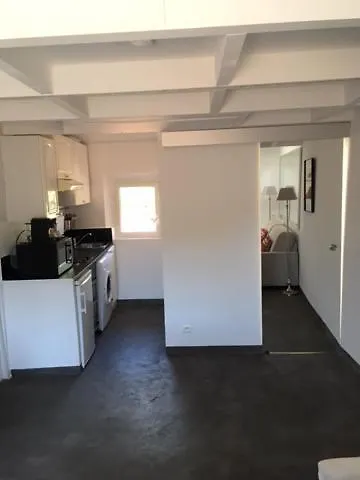 Appartement 3 Studios Centre Ville Saint Tropez Avec Parking Apartment
